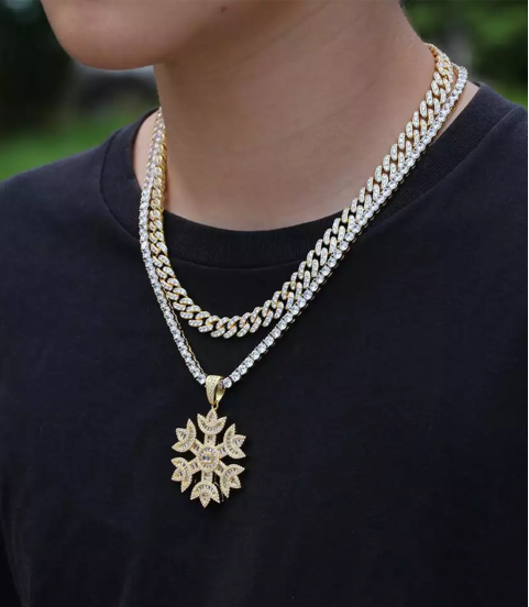 Snowflake snow gold plated full studded cz diamond pendant Snowflake snow gold plated full studded cz diamond pendant